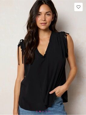 NWT NATURAL LIFE Ramona Black Ruffle V-Neck Tunic Top